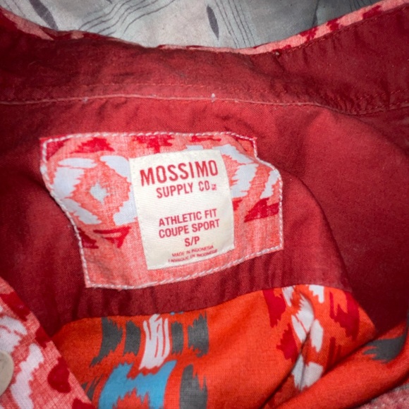 Men’s Mossimo Short Sleeve Button Up - Picture 3 of 3